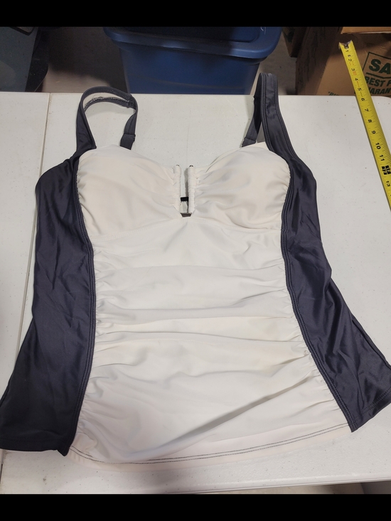 VENUS Other - VENUS White and Black One-Piece Swim Top with Side Panels